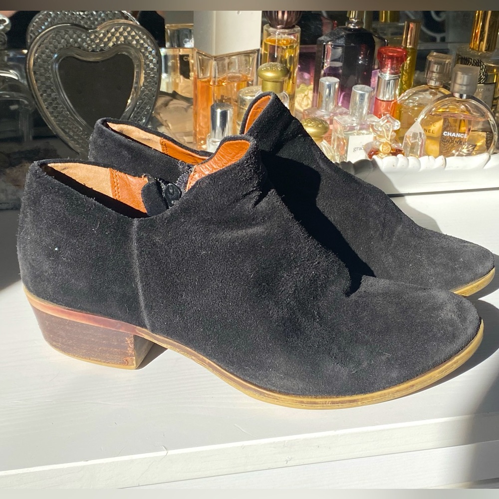 Lucky Brand ankle booties